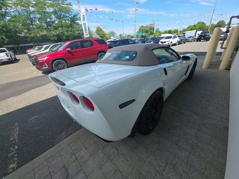 Used 2012 Chevrolet Corvette Grand Sport w/ 3LT Preferred Equipment Group RWD image 6