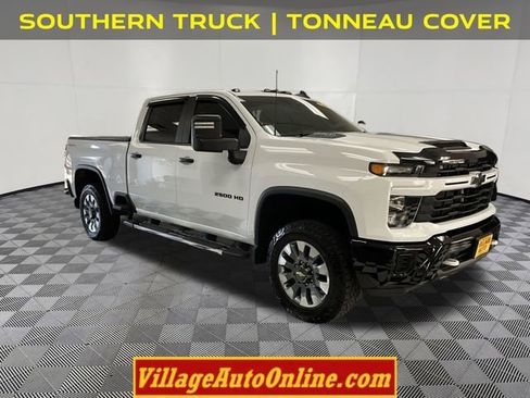 Used 2024 Chevrolet Silverado 2500 Custom w/ Custom Convenience Package AWD/4WD image 5