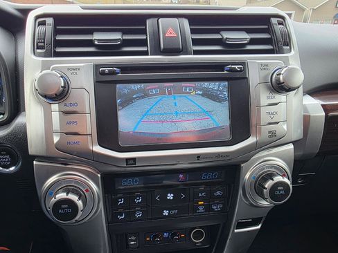 Used 2014 Toyota 4Runner Limited image 21