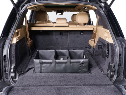 Used 2025 Land Rover Range Rover Long Wheelbase SE AWD/4WD image 7
