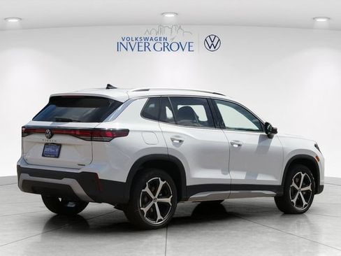 New 2026 Volkswagen Tiguan SE AWD/4WD image 2