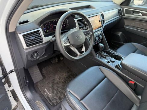 Used 2022 Volkswagen Atlas SE AWD/4WD image 4