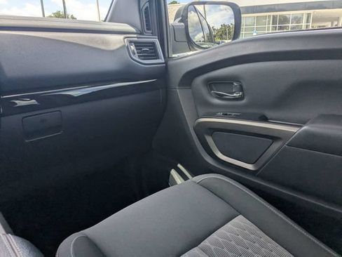 Used 2024 Nissan Titan SV w/ SV Bronze Edition Package RWD image 16