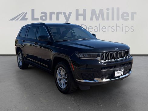 Used 2023 Jeep Grand Cherokee L Laredo AWD/4WD image 8