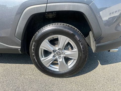 Used 2022 Toyota RAV4 XLE AWD/4WD image 15