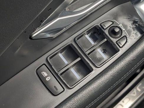 Used 2018 Jaguar E-PACE S AWD/4WD image 22