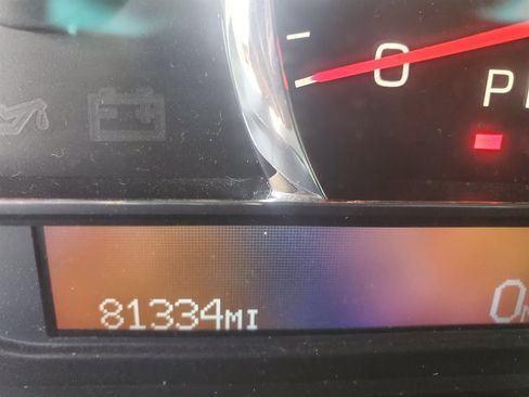 Used 2006 Cadillac DTS w/ Trunk Convenience Package image 20