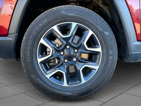 Used 2021 Jeep Compass Trailhawk image 10