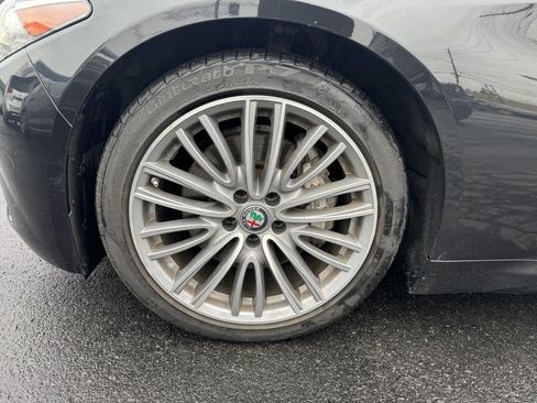 Used 2017 Alfa Romeo Giulia Ti image 33