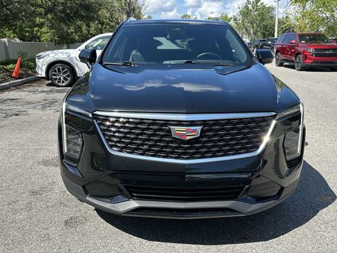Certified 2025 Cadillac XT4 Premium Luxury FWD image 9