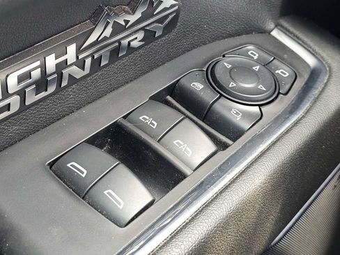 Used 2024 Chevrolet Silverado 1500 High Country w/ Technology Package AWD/4WD image 25
