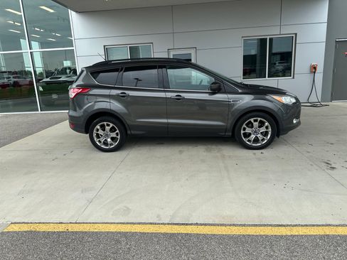 Used 2015 Ford Escape SE w/ Equipment Group 201A FWD image 5