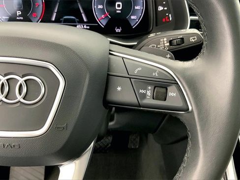 Certified 2023 Audi Q7 2.0T Premium w/ Convenience Package image 19