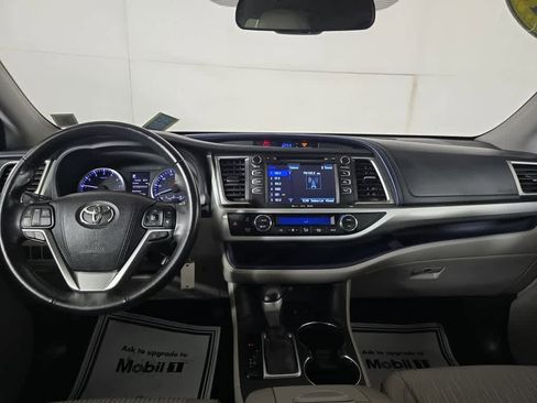 Used 2018 Toyota Highlander Plus image 29