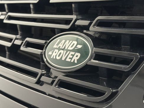 Used 2025 Land Rover Range Rover Sport SE image 15