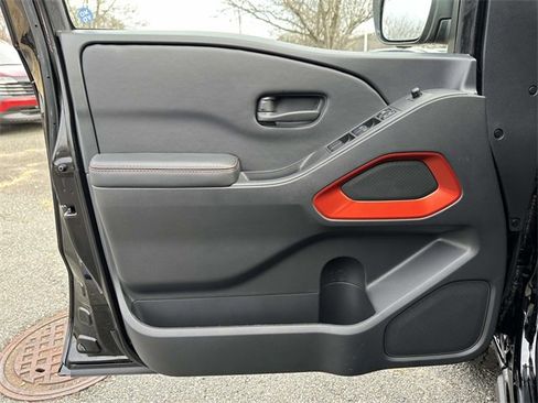 New 2026 Nissan Frontier PRO-4X w/ Pro-4x Convenience Package image 14