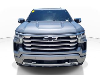 Used 2024 Chevrolet Silverado 1500 High Country w/ Technology Package AWD/4WD video 2