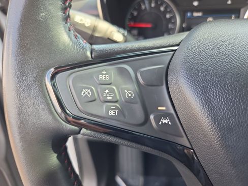 Used 2022 Chevrolet Equinox RS FWD image 28