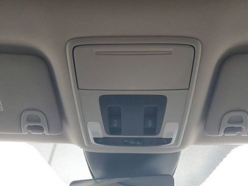 Used 2023 Honda Pilot Elite image 25