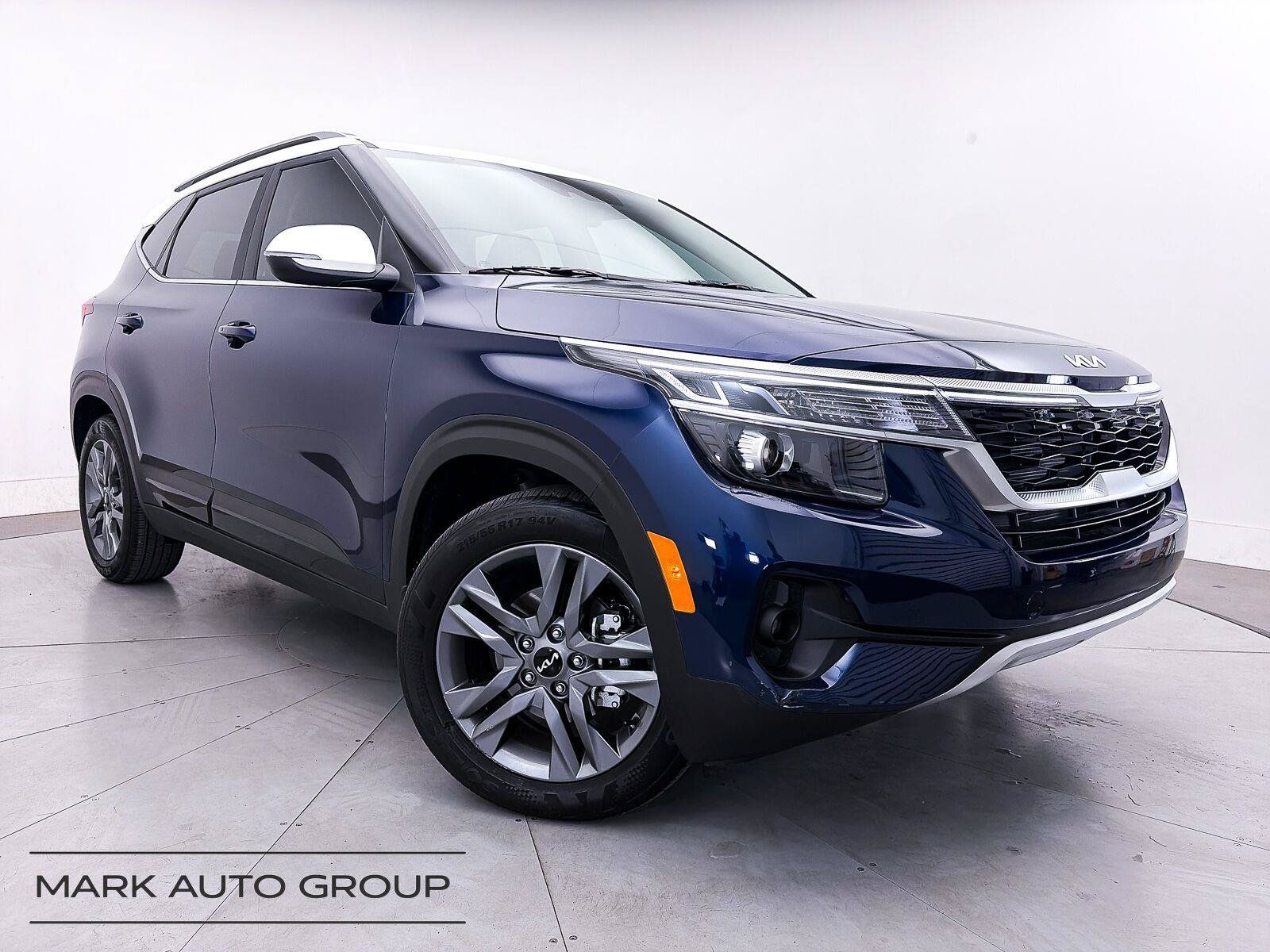 Used 2023 Kia Seltos S w/ Navigation Package FWD image 1