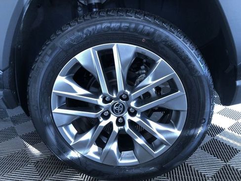 Certified 2022 Toyota RAV4 XLE Premium image 16