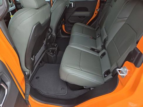 New 2025 Jeep Gladiator Mojave image 29