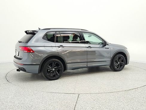 Used 2024 Volkswagen Tiguan SE R-Line image 5
