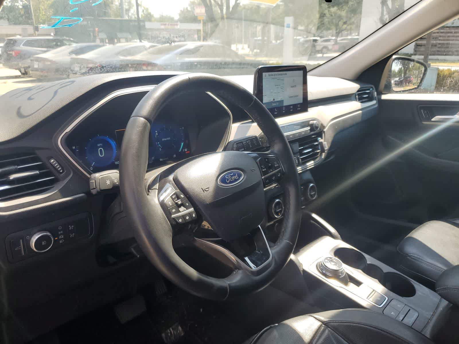 Used 2021 Ford Escape SEL w/ Technology Package FWD image 2