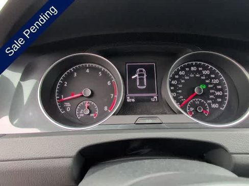 Used 2019 Volkswagen Golf S image 15