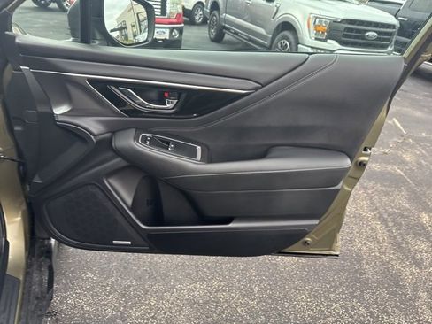 Used 2025 Subaru Outback Limited w/ Popular Package #2 image 40