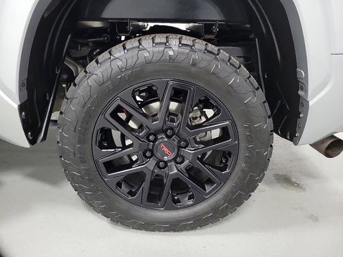 Used 2024 Toyota Tundra SR5 image 9