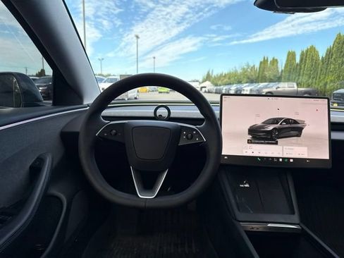 Used 2025 Tesla Model 3 Long Range RWD image 16