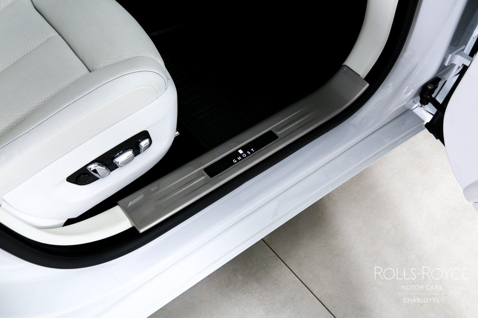 Certified 2021 Rolls-Royce Ghost AWD/4WD image 38