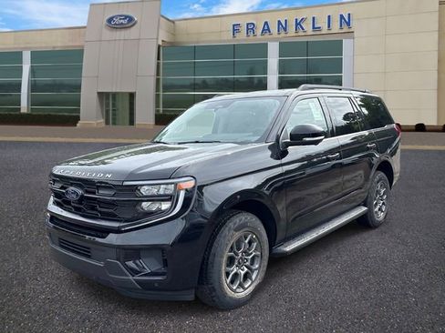 New 2026 Ford Expedition Active RWD image 3