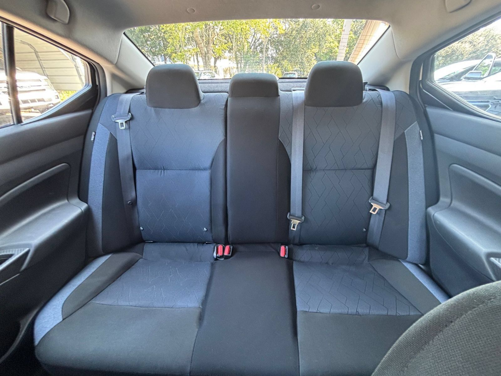Used 2025 Nissan Versa SV FWD image 35