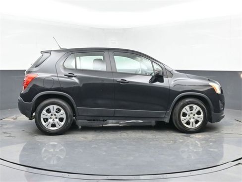 Used 2015 Chevrolet Trax LS w/ LPO, Cargo Package image 15