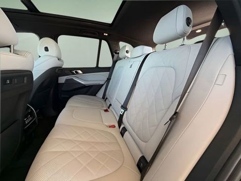Used 2023 BMW X5 sDrive40i w/ Premium Package image 23