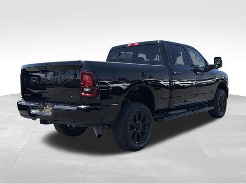 Used 2025 RAM 2500 Big Horn AWD/4WD image 11