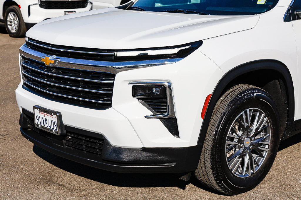 Used 2026 Chevrolet Traverse LT AWD/4WD image 7