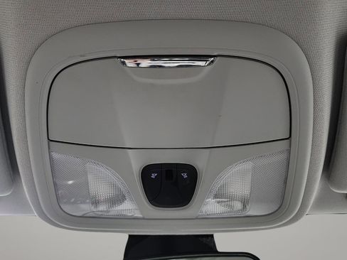 Used 2020 Jeep Cherokee Latitude Plus w/ Cold Weather Group image 14