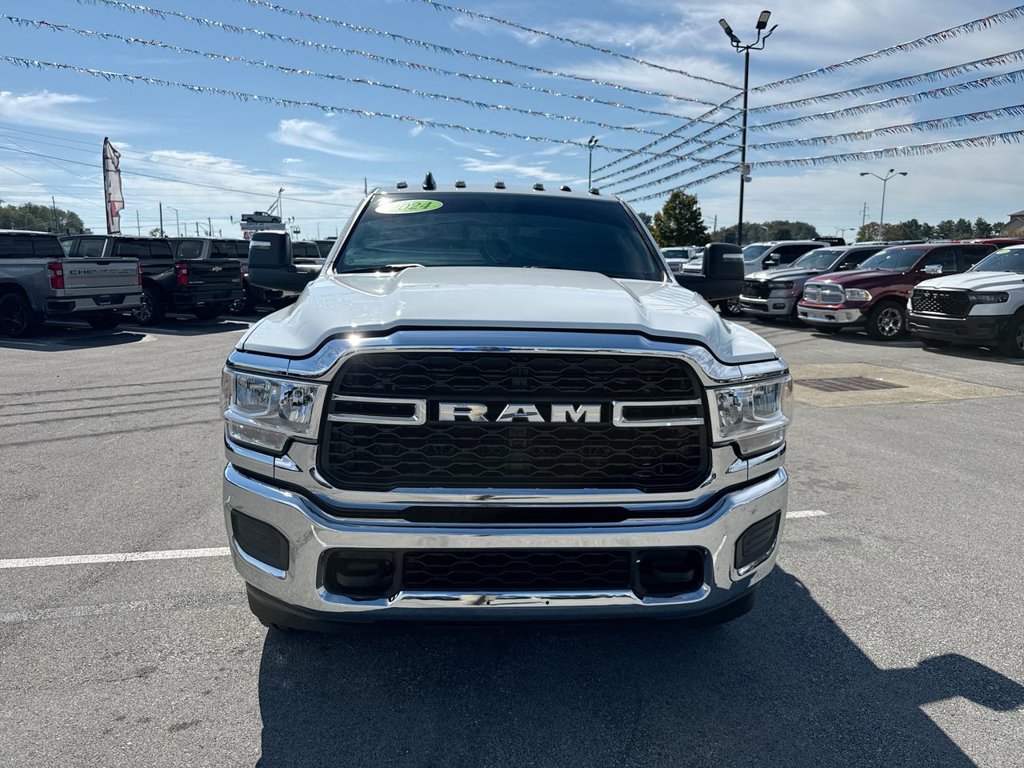 Used 2024 RAM 2500 Tradesman w/ Chrome Appearance Group AWD/4WD image 16