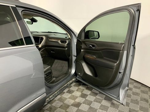 Used 2020 GMC Acadia Denali w/ Technology Package image 30