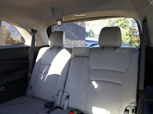 Used 2019 Honda Pilot LX image 17