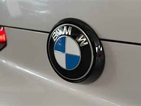 Used 2026 BMW X6 xDrive40i image 9