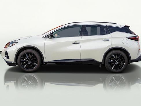 Used 2024 Nissan Murano SV w/ SV Midnight Edition Package image 6