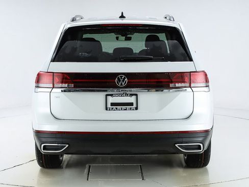 New 2026 Volkswagen Atlas SE FWD image 8
