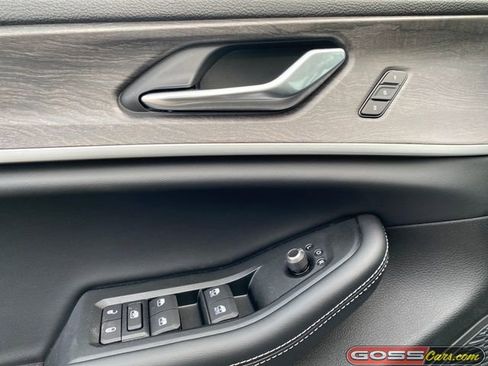 New 2025 Jeep Grand Cherokee Limited image 25