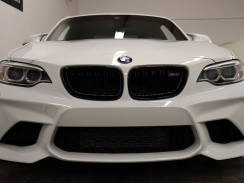 Used 2017 BMW M2 RWD image 2