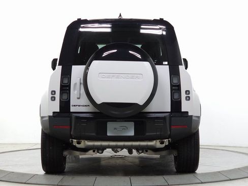 Used 2026 Land Rover Defender 110 S AWD/4WD image 5