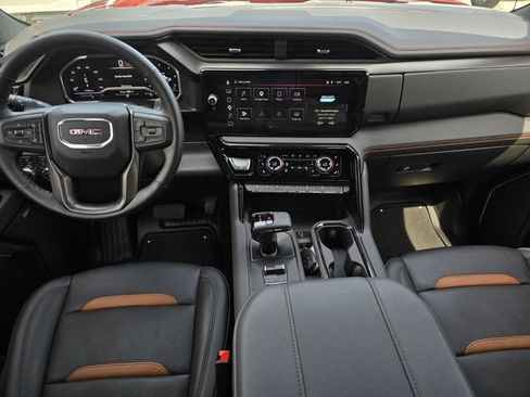 Used 2025 GMC Sierra 1500 AT4 w/ AT4 Premium Package AWD/4WD image 16
